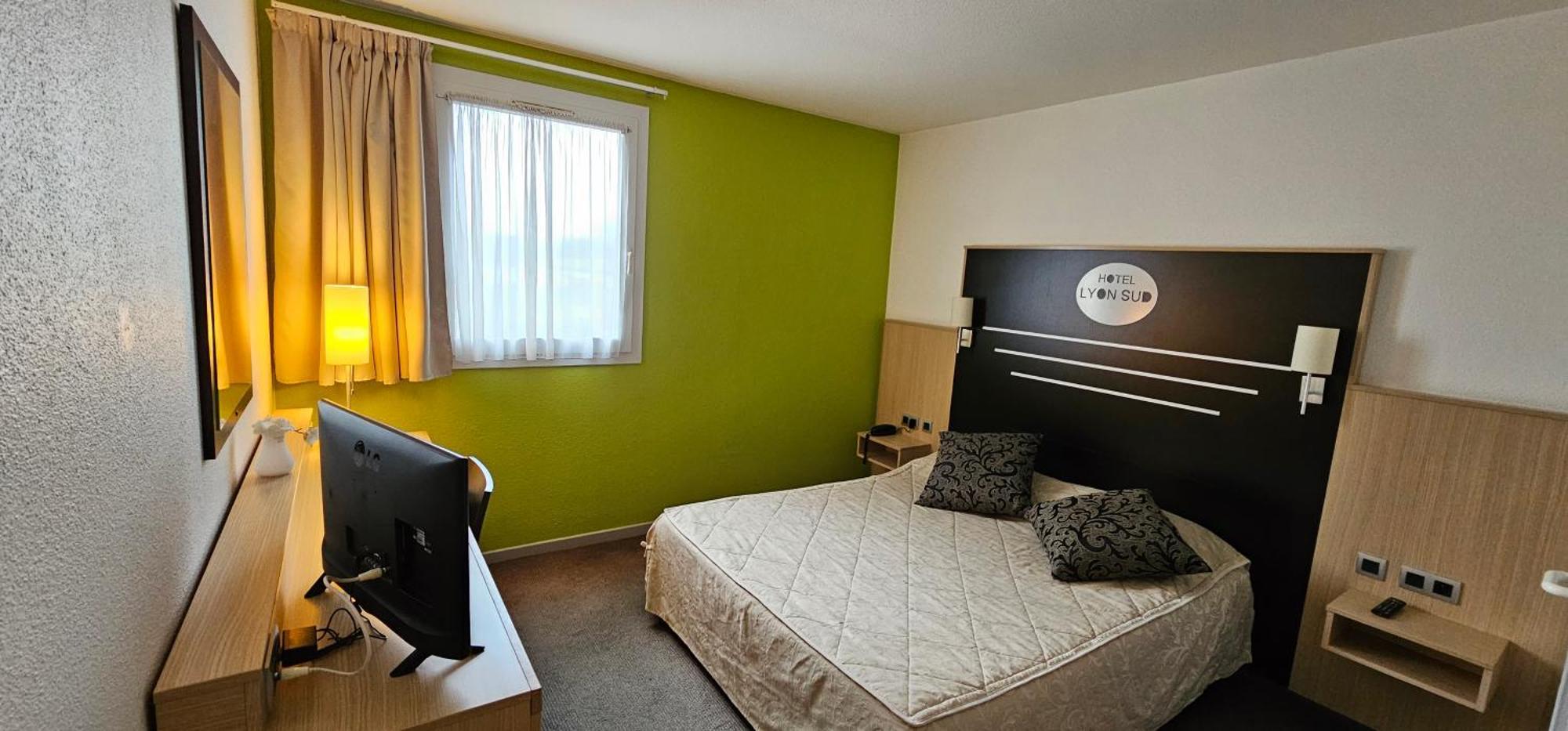Hotel Lyon Sud, Pierre Benite, St Genis Laval エクステリア 写真