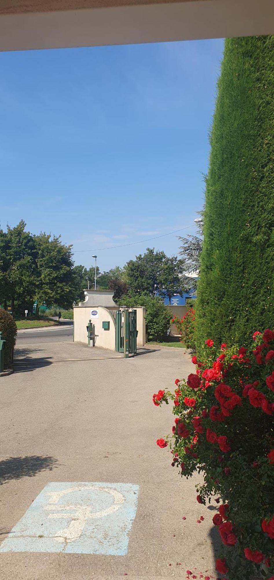 Hotel Lyon Sud, Pierre Benite, St Genis Laval エクステリア 写真