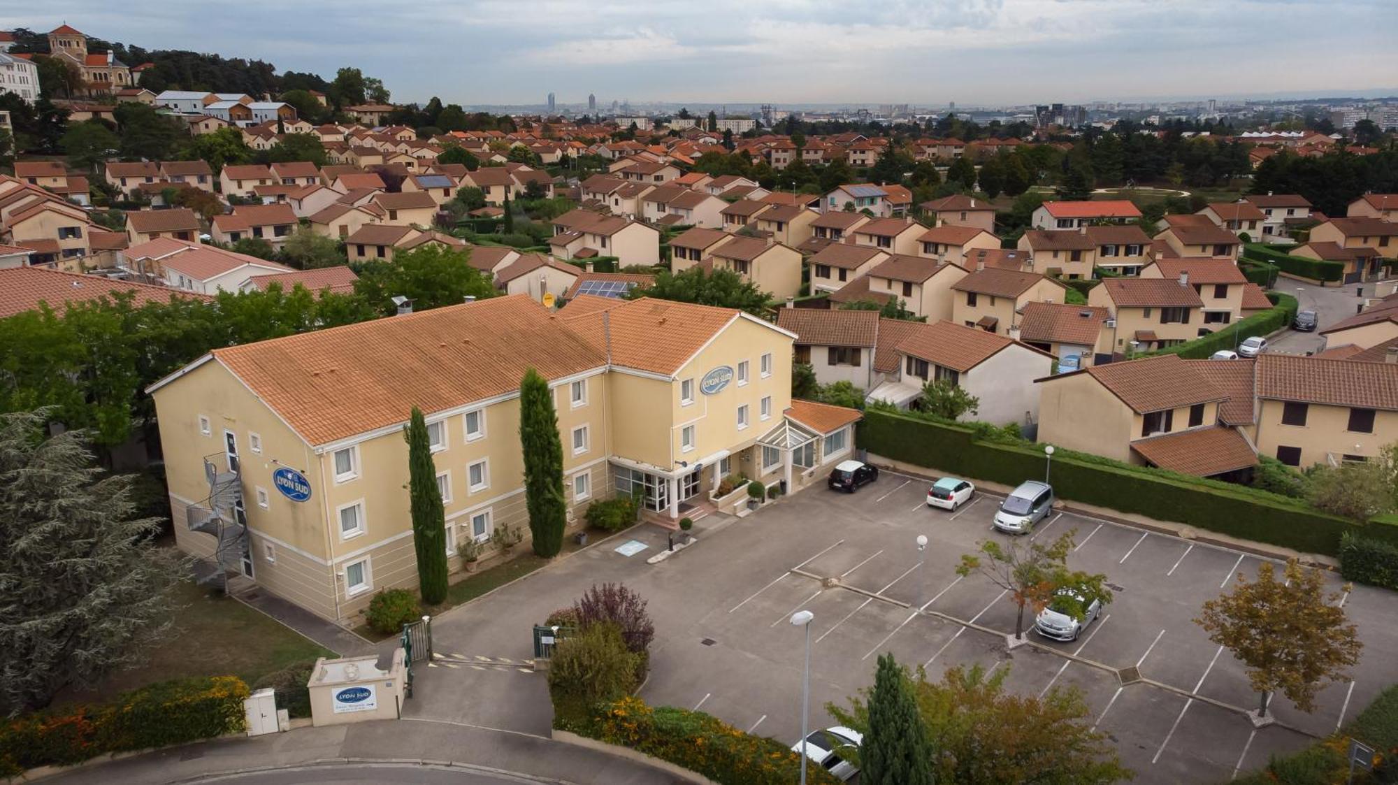 Hotel Lyon Sud, Pierre Benite, St Genis Laval エクステリア 写真