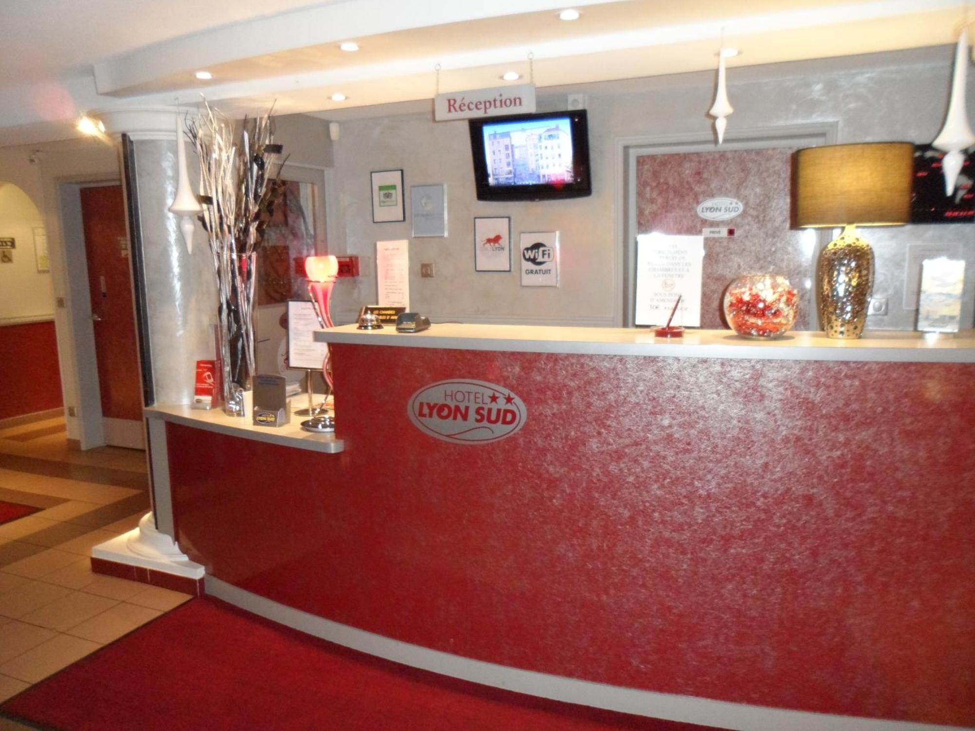 Hotel Lyon Sud, Pierre Benite, St Genis Laval エクステリア 写真