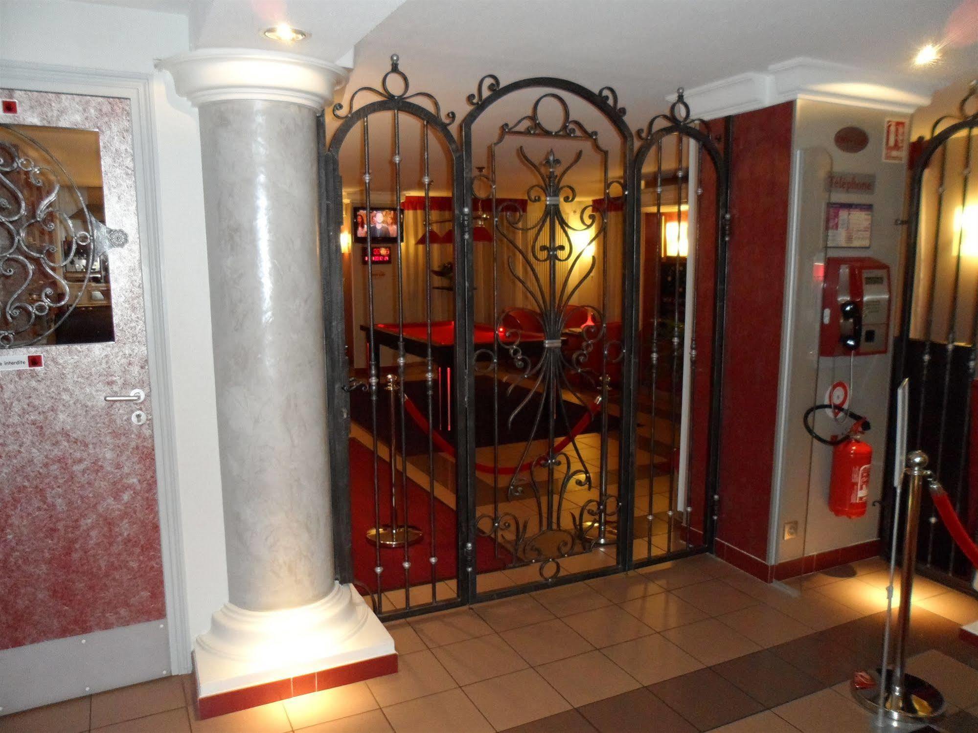 Hotel Lyon Sud, Pierre Benite, St Genis Laval エクステリア 写真