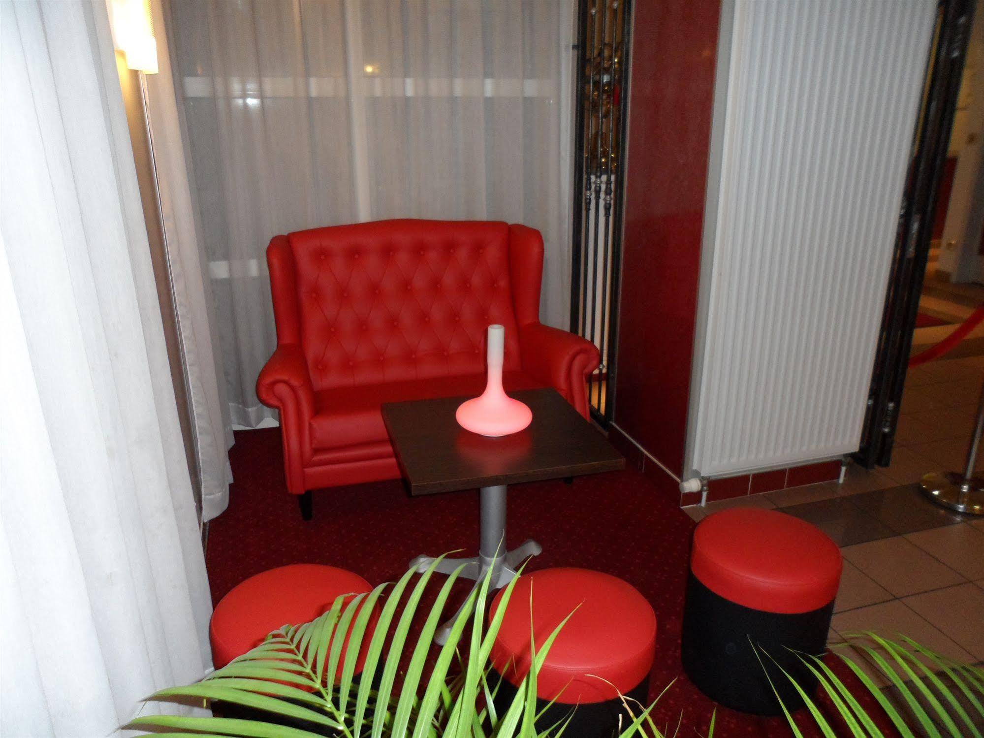 Hotel Lyon Sud, Pierre Benite, St Genis Laval エクステリア 写真